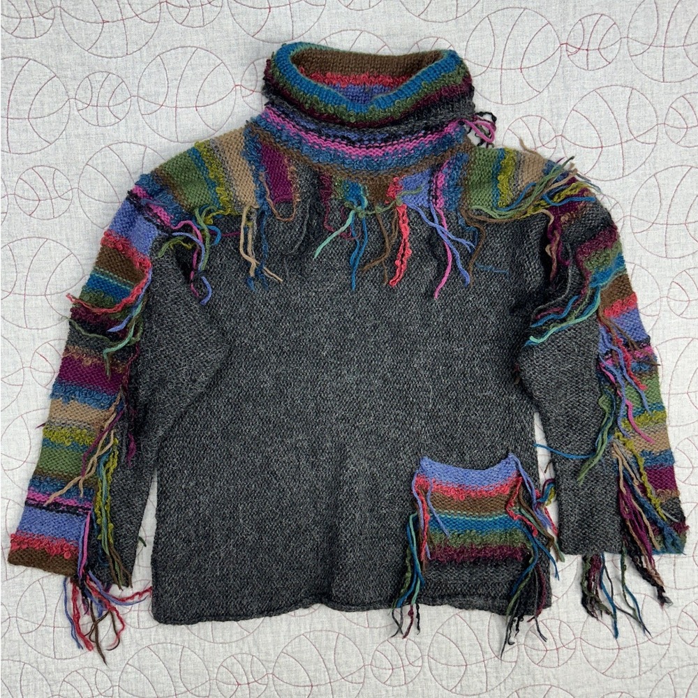 Beyond Threads Alpaca Sweater‎ Gray Fringe Boho / Women's Small